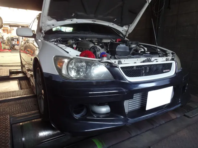 アルテッツァ（SXE10）スーパーチャージャー装着