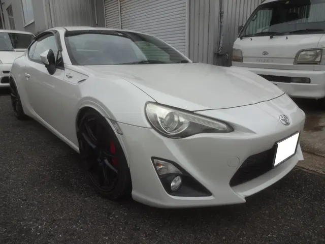86（ZN6） スーパーチャージャー装着