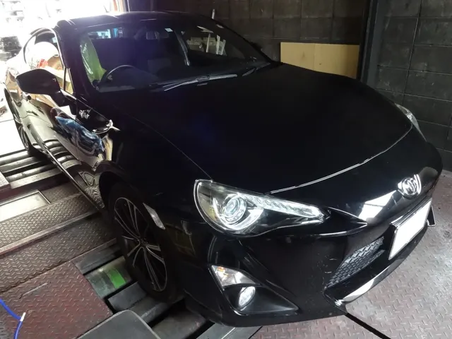 86（ZN6） スーパーチャージャー装着