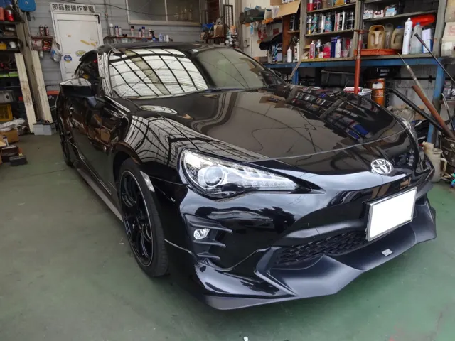86（ZN6） スーパーチャージャー装着